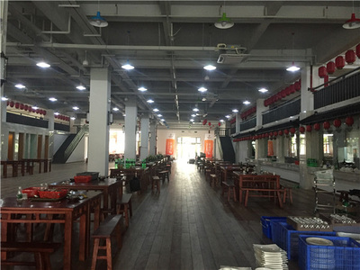 没想到你是这样的食堂！——探究现代食堂装饰装修工程的华丽转身